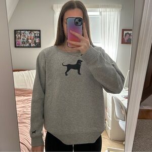 light grey black dog women’s crewneck sweatshirt🩶
